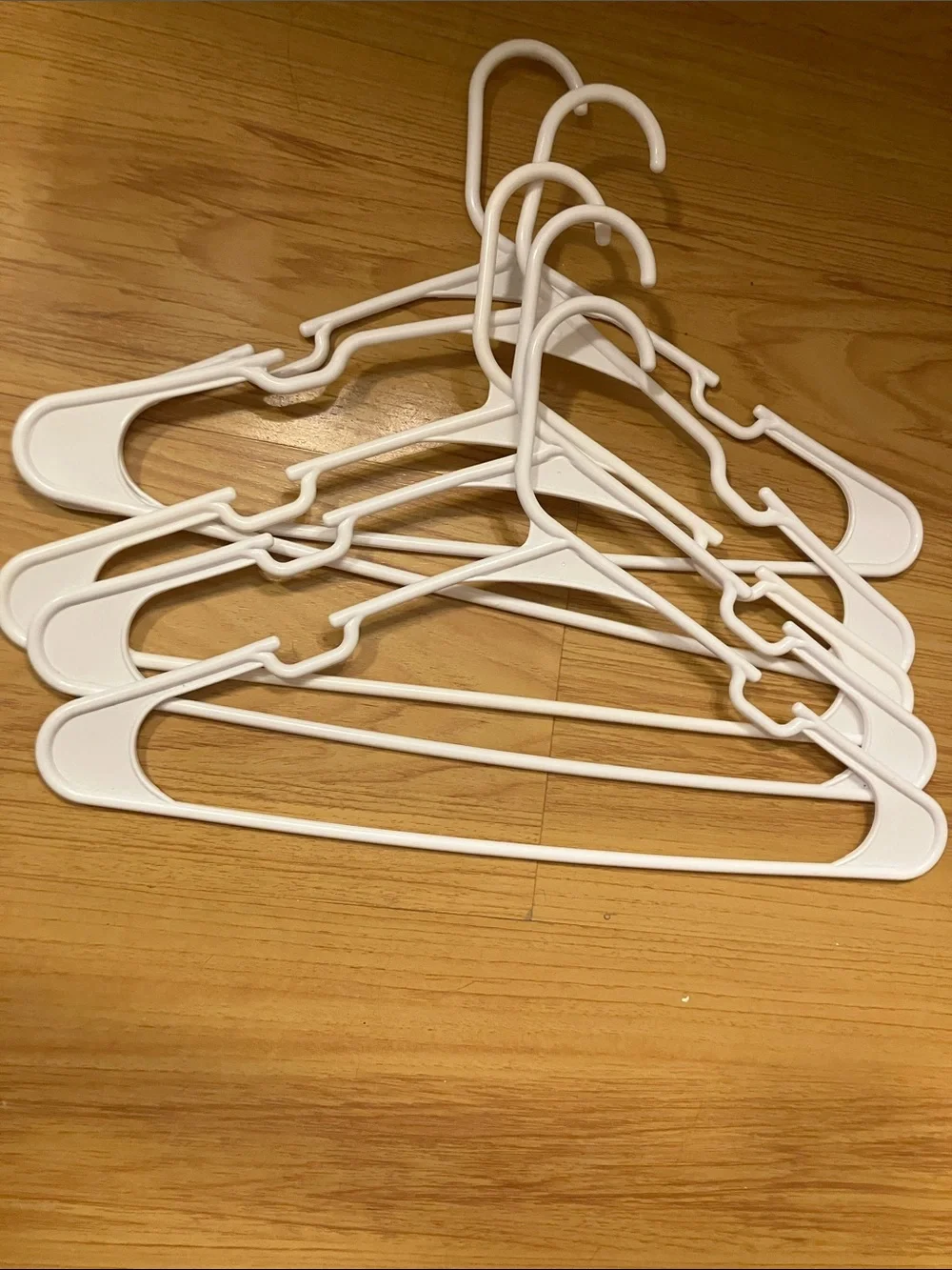 Hanger for organizing closet